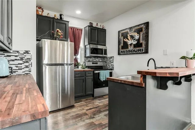 $220,000 | 1431 South 50th Street, Kansas City, KS 66106