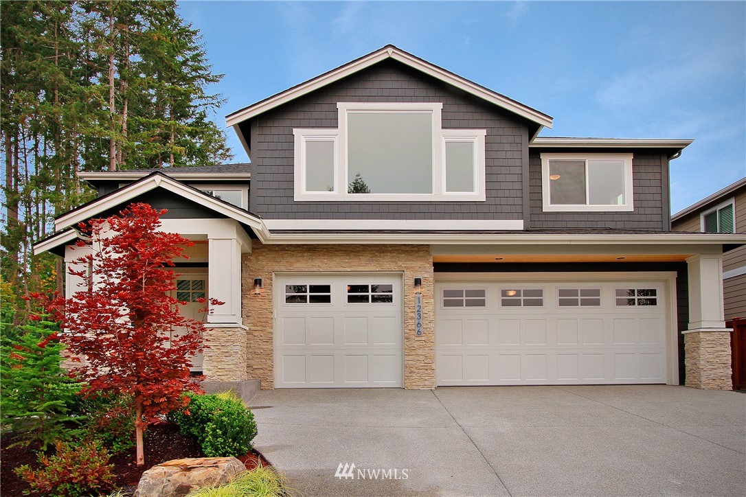 6121 Northeast 2nd Street Renton, WA 98059 - Photo 1 of 19