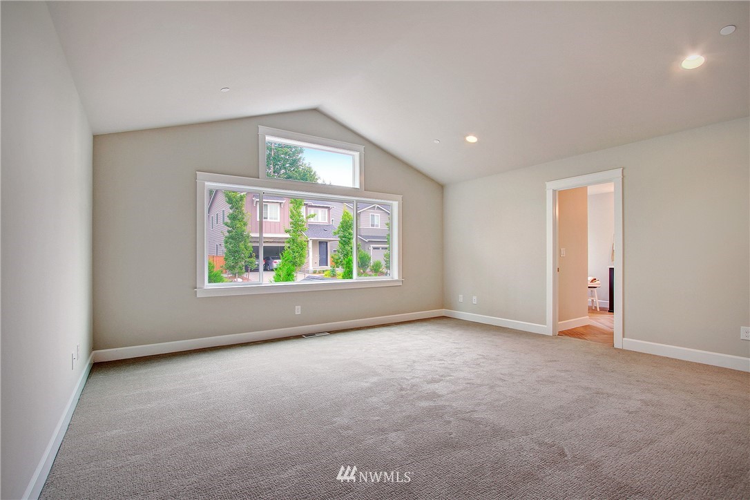 6121 Northeast 2nd Street Renton, WA 98059 - Photo 11 of 19