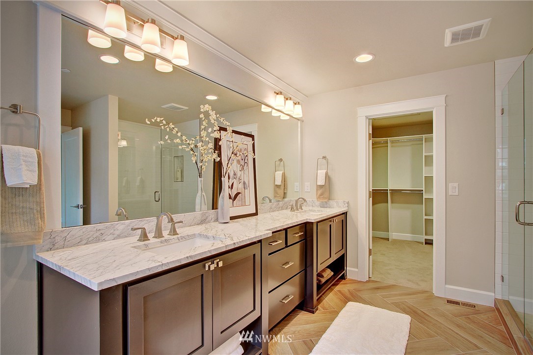 6121 Northeast 2nd Street Renton, WA 98059 - Photo 12 of 19