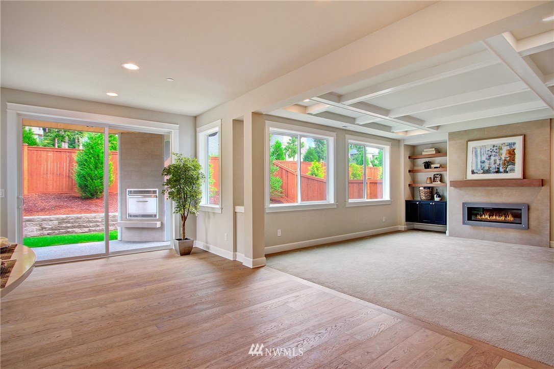 6121 Northeast 2nd Street Renton, WA 98059 - Photo 8 of 19