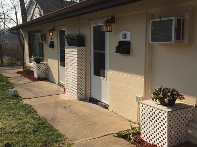 115 East Madison Street Batavia, IL 60510 - Photo 2 of 23 a balcony view with a outdoor space