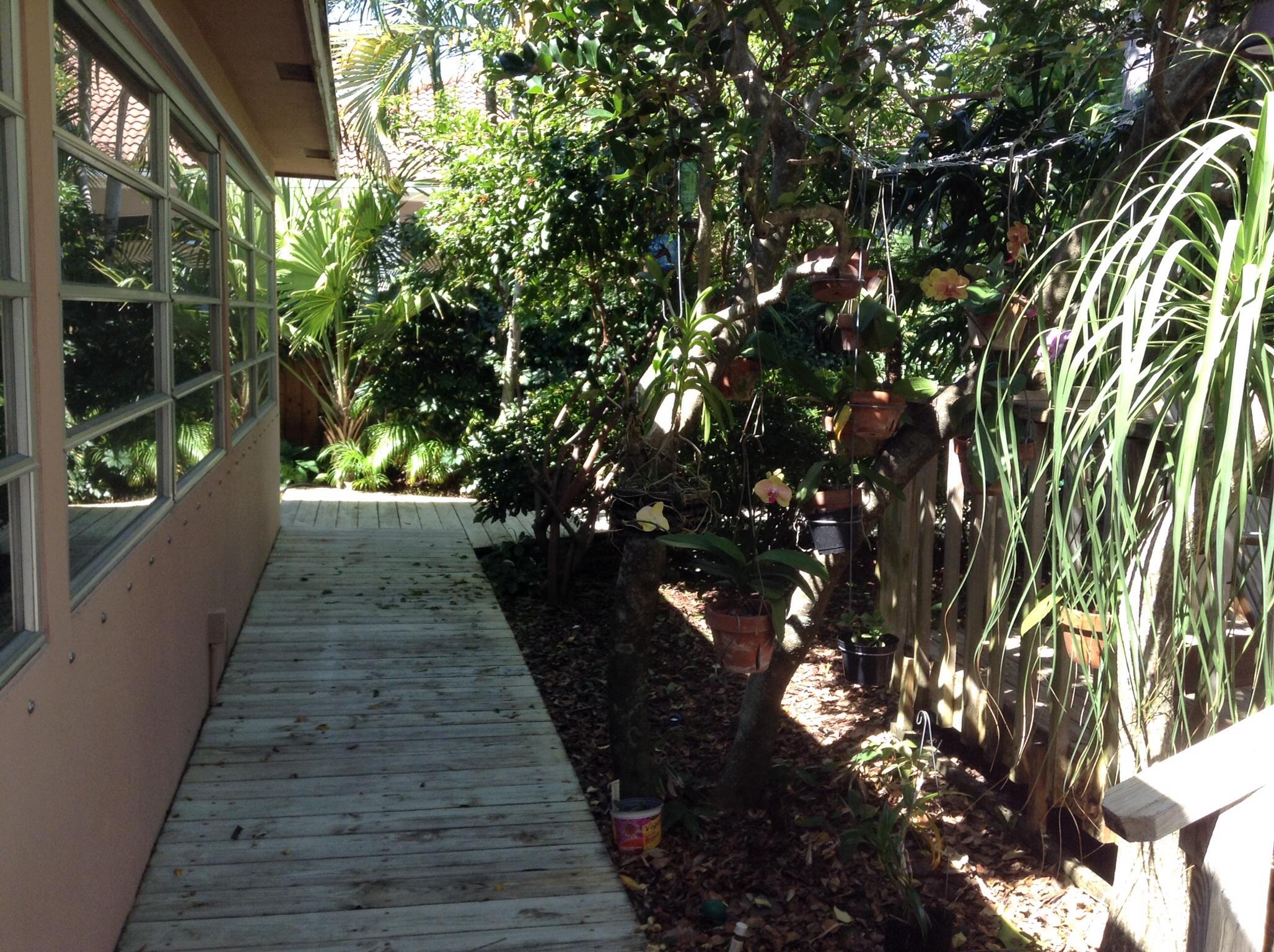 1501 Southwest 4th Street Boca Raton, FL 33486 - Photo 5 of 31 image