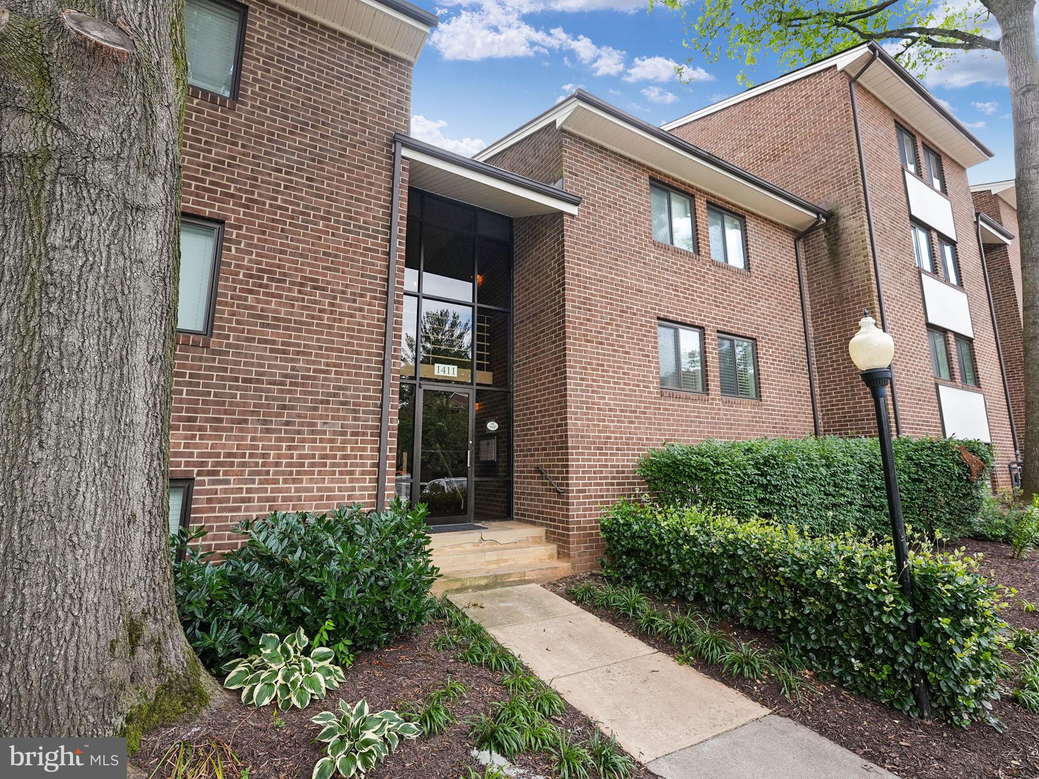 1411 Northgate Square, Unit 141112B Reston, VA 20190 - Photo 22 of 31 Gallery Image 22