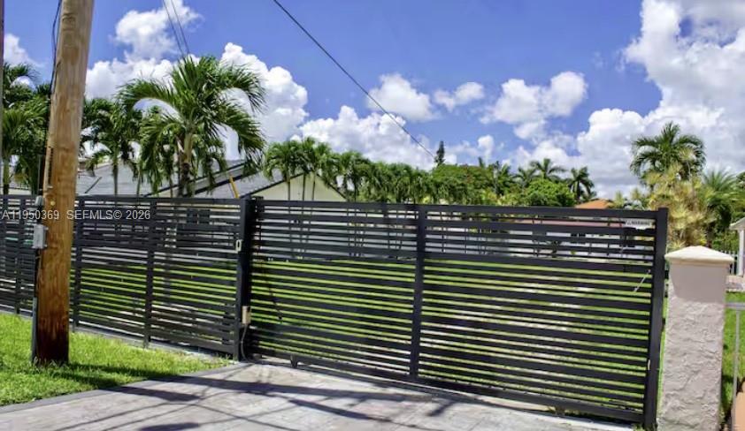 3000 Southwest 114th Avenue Miami, FL 33165 - Photo 2 of 13