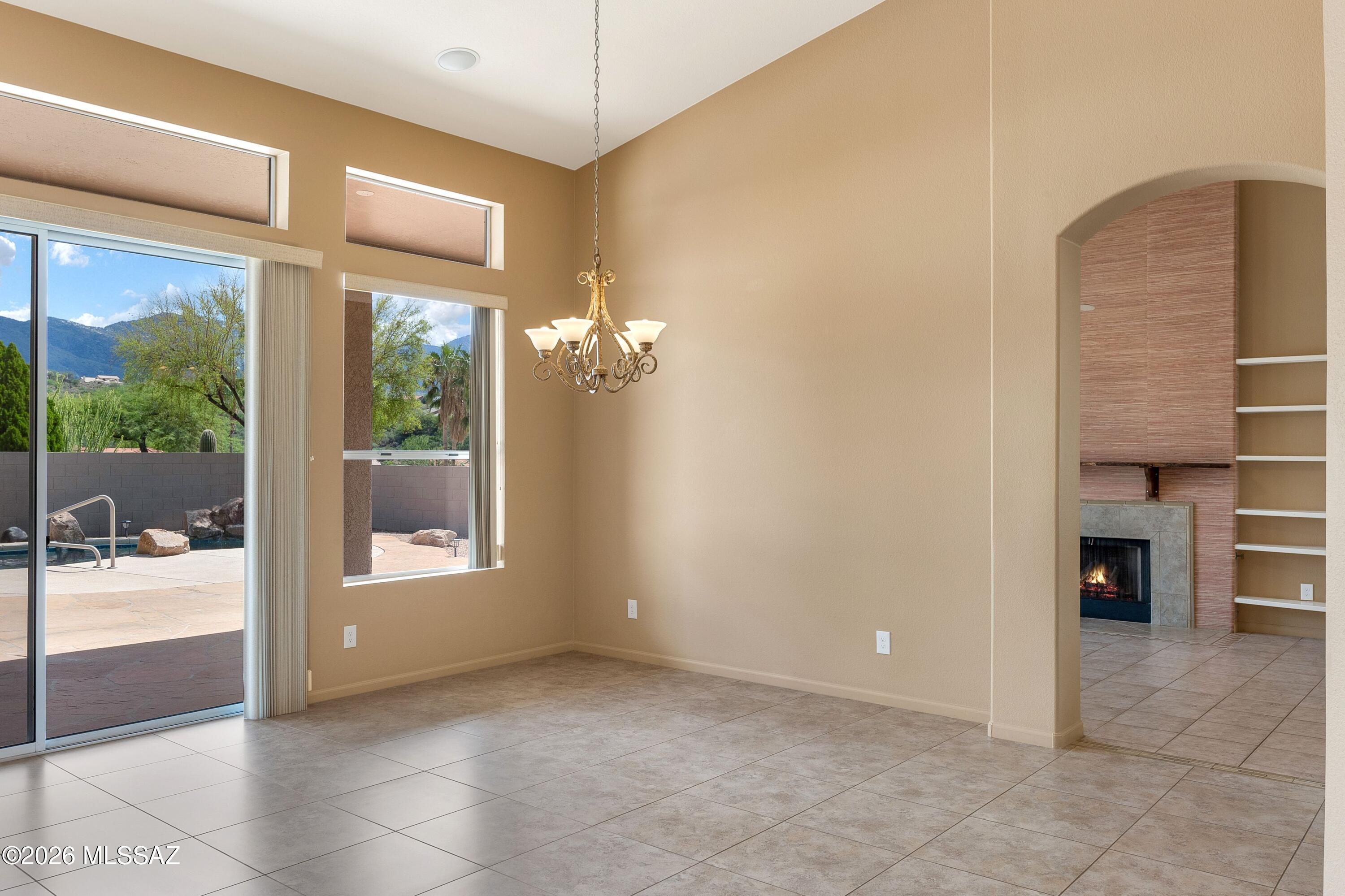 36980 South Ridgeview Court Tucson, AZ 85739 - Photo 9 of 50 Have Dinner parties with mountain views