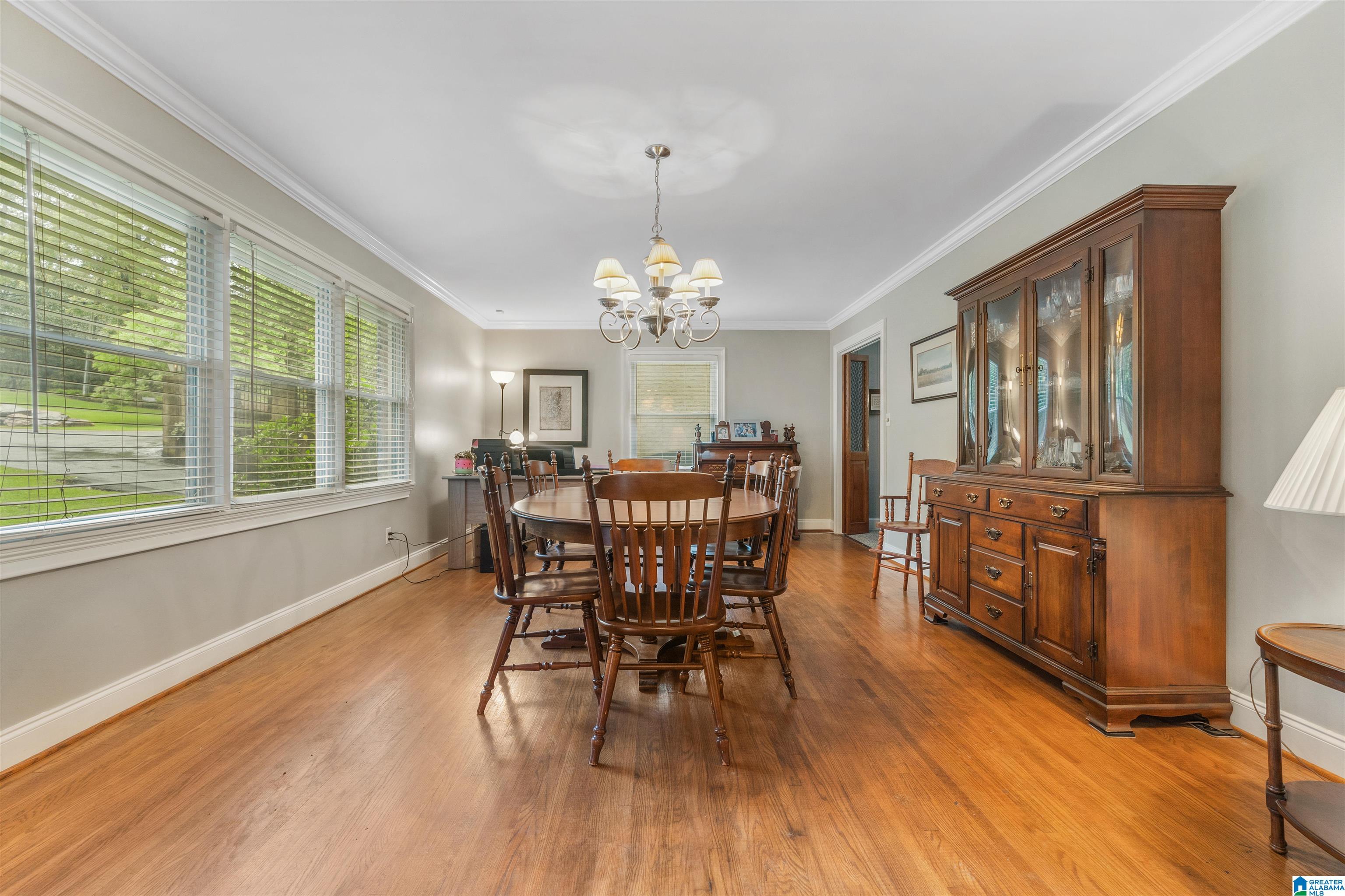 2444 Altadena Road Birmingham, AL 35243 - Photo 3 of 30