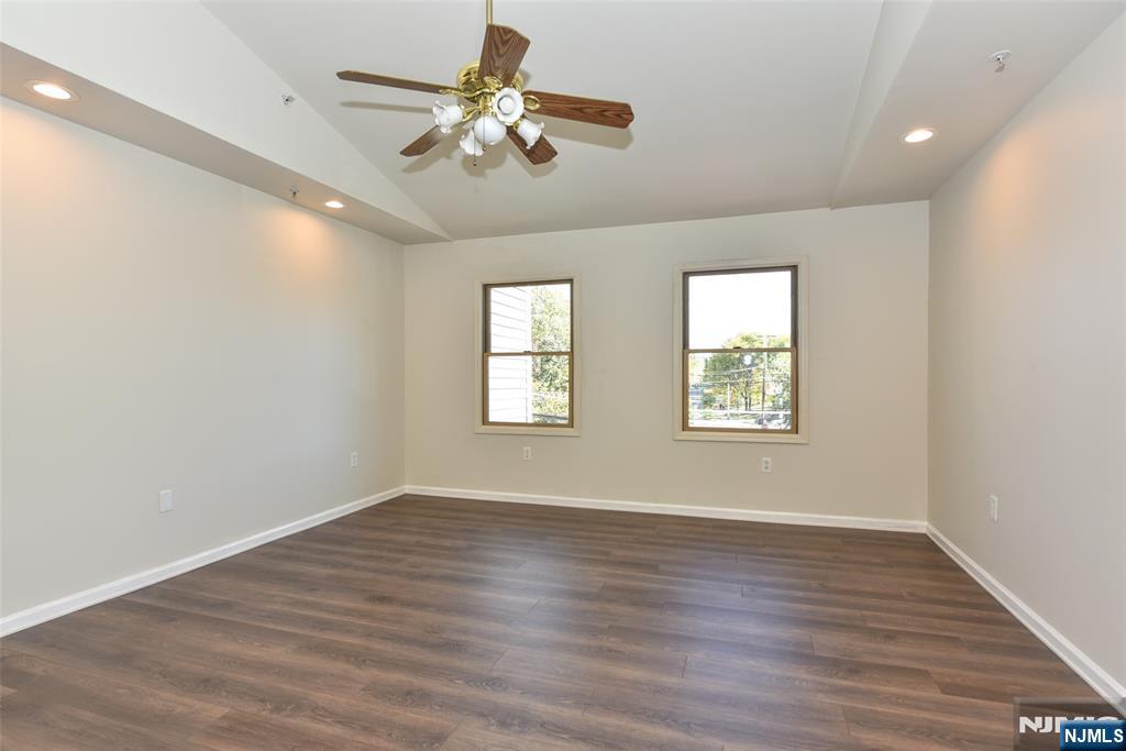 272 Old River Road Edgewater, NJ 07020 - Photo 15 of 26