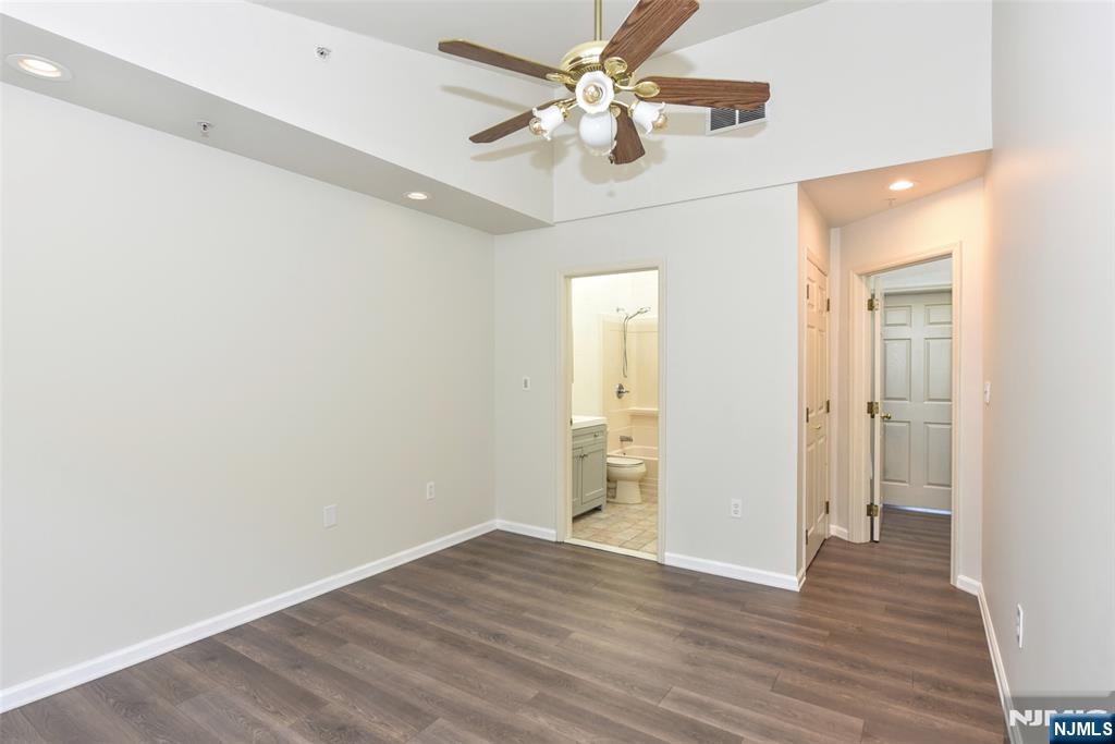 272 Old River Road Edgewater, NJ 07020 - Photo 21 of 26