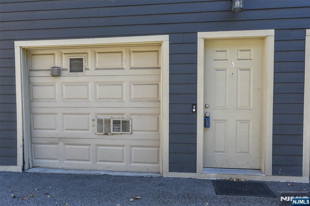 272 Old River Road Edgewater, NJ 07020 - Photo 24 of 26