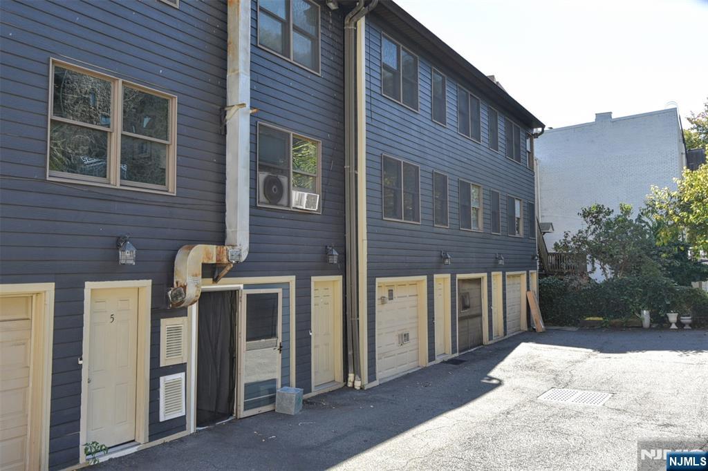 272 Old River Road Edgewater, NJ 07020 - Photo 25 of 26