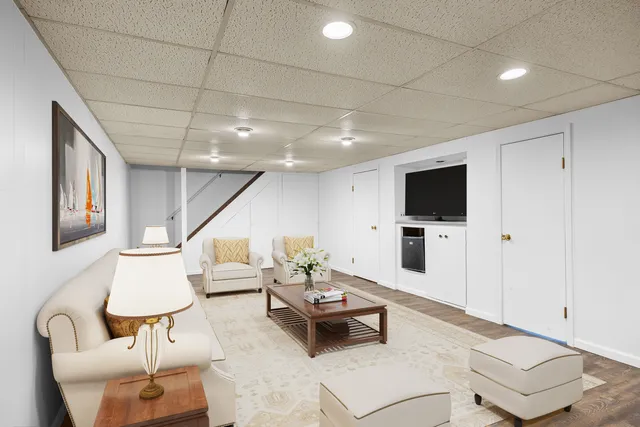 $679,000 | 721 Concord Lane, Barrington, IL 60010