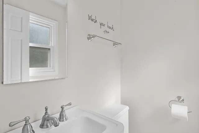 $679,000 | 721 Concord Lane, Barrington, IL 60010