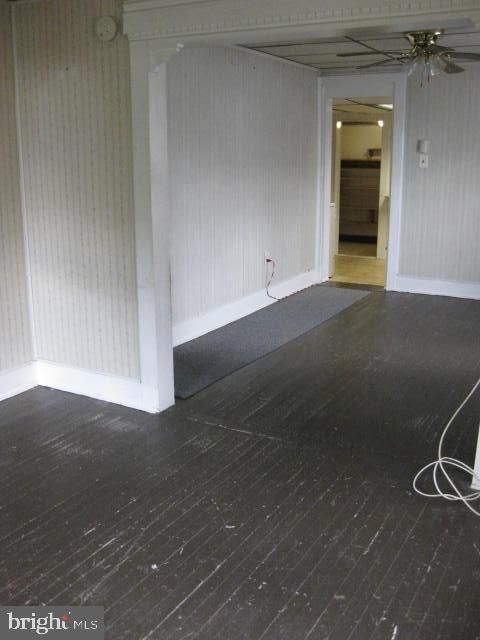 3800 12th Marcus Hook, PA 19061 - Photo 3 of 17 an empty room with a door