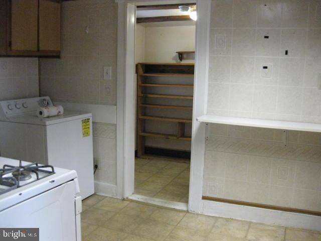 3800 12th Marcus Hook, PA 19061 - Photo 8 of 17 a view of a storage & utility room