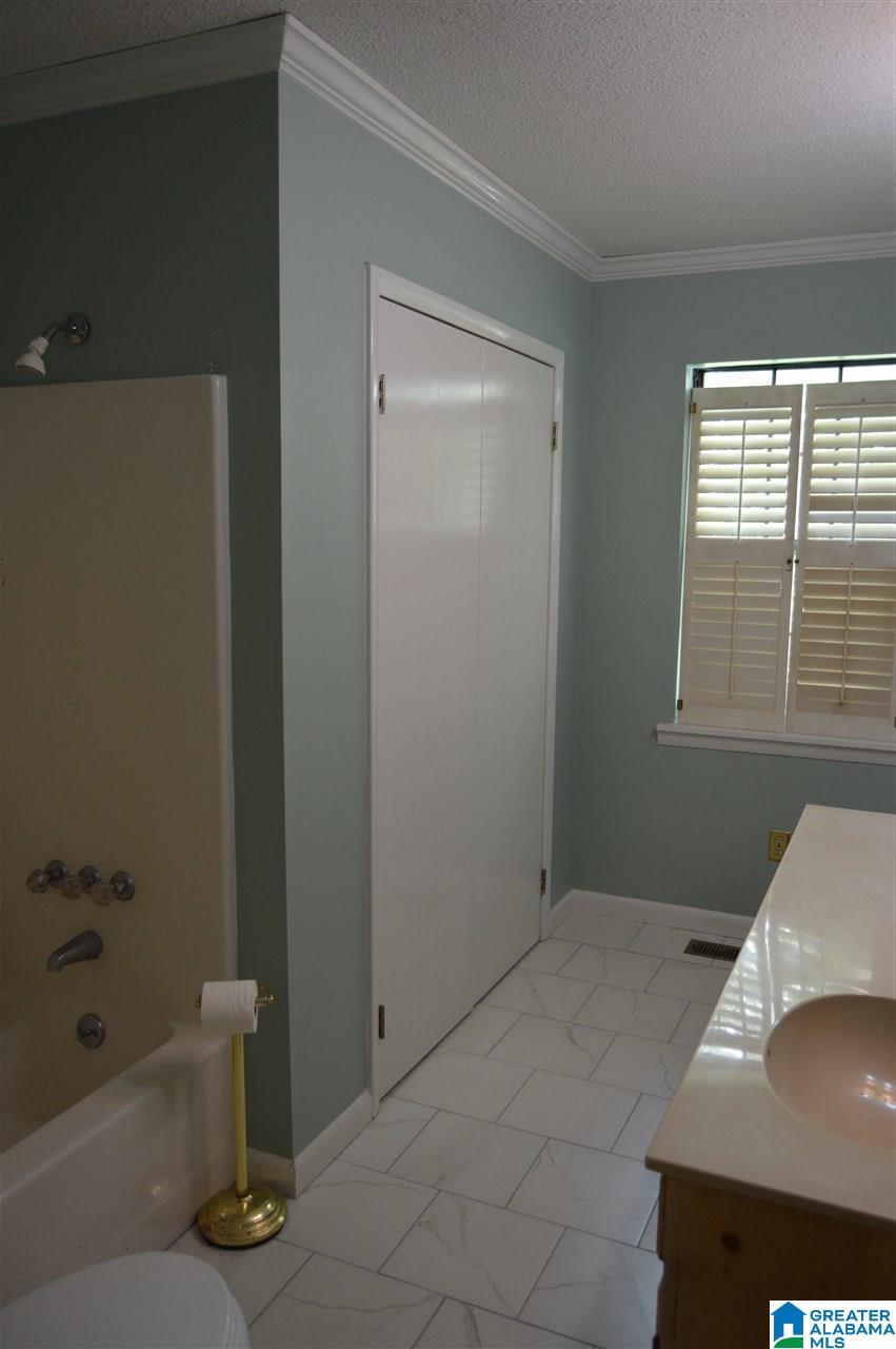843 Mountain View Road Cordova, AL 35550 - Photo 16 of 37