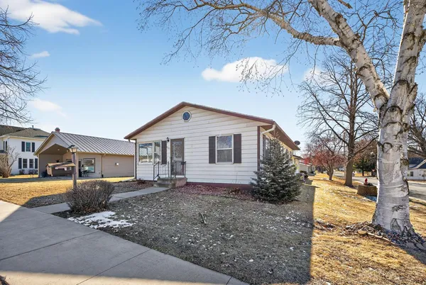 $299,900 | 605 Main Street South, Chatfield, MN 55923