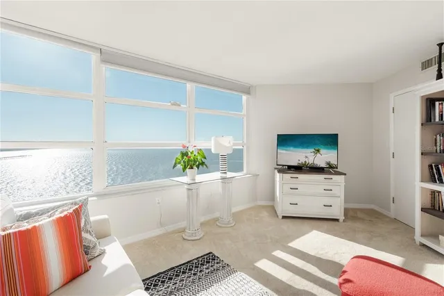 $1,299,000 | 888 Boulevard Of The Arts, Unit 1205, Sarasota, FL 34236