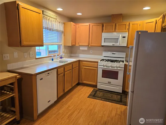 $2,400 | 3121 167th Street Northeast, Arlington, WA 98223