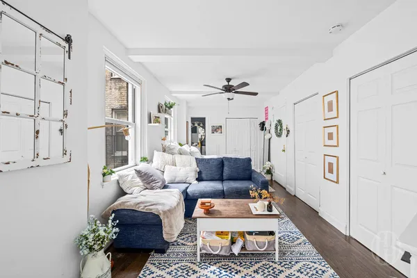 a picture of a bench in a white cabinet