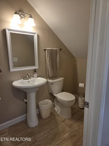 $664,000 | 204 Seminole Circle, Loudon, TN 37774