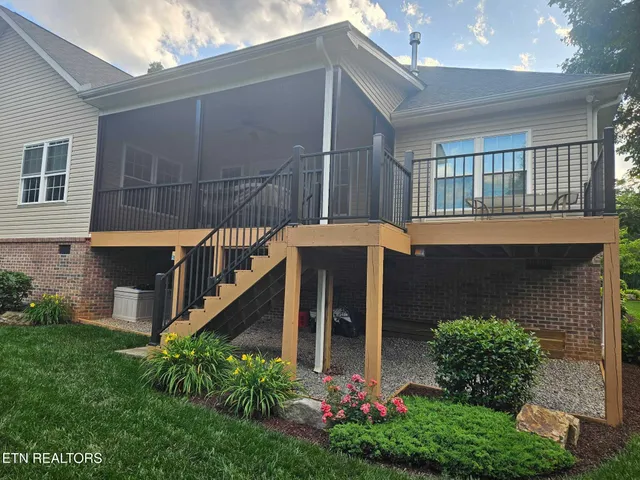 $664,000 | 204 Seminole Circle, Loudon, TN 37774