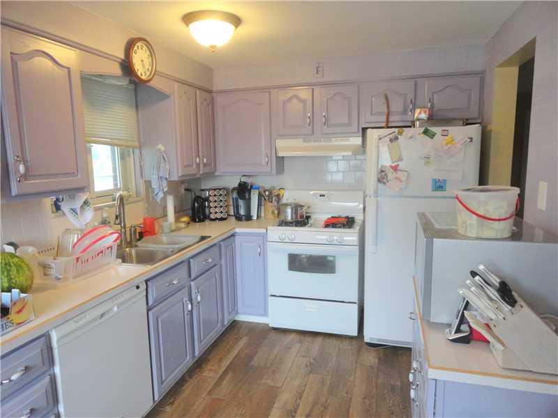 343 East Union Road Cheswick, PA 15024 - Photo 3 of 20 Kitchen.