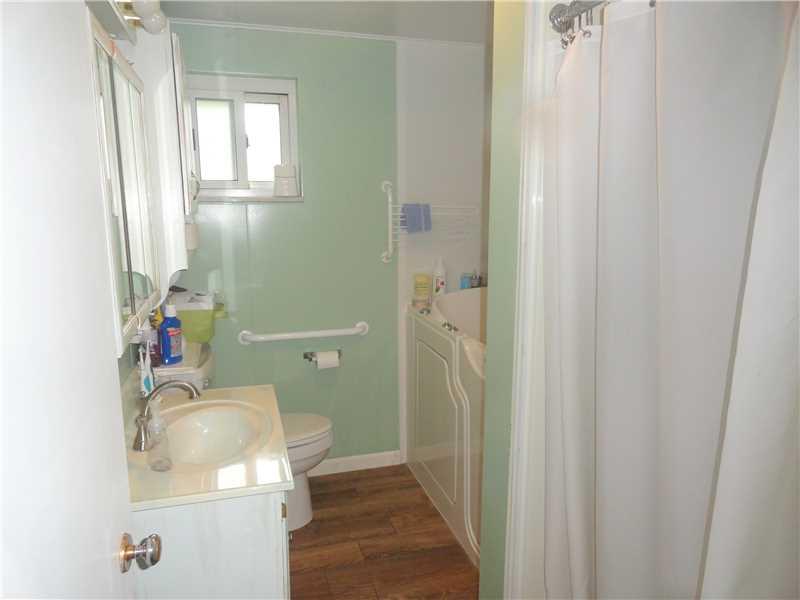 343 East Union Road Cheswick, PA 15024 - Photo 8 of 20 Full Bath.