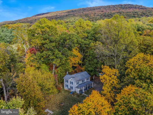 $389,900 | 8907 Crystal Falls Drive, Boonsboro, MD 21713