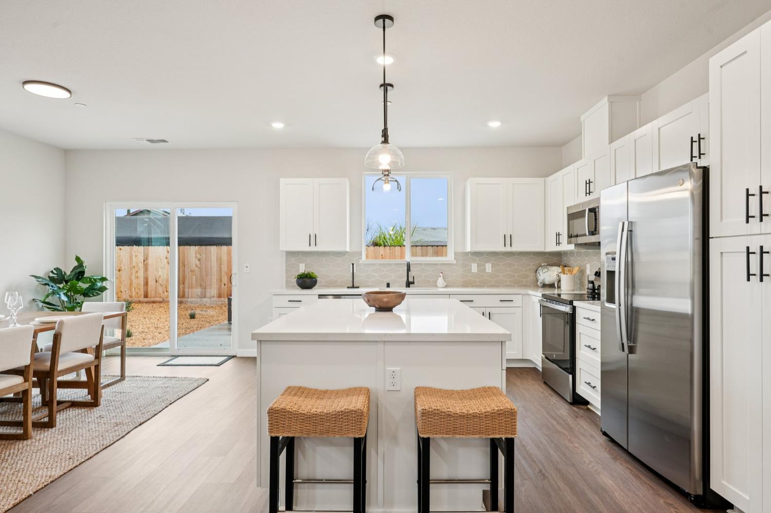 1639 Hansen Ranch Road Olivehurst, CA 95961 - Photo 13 of 33 Photo is of show home. Please see agent for colors, options and upgrades for this homesite.