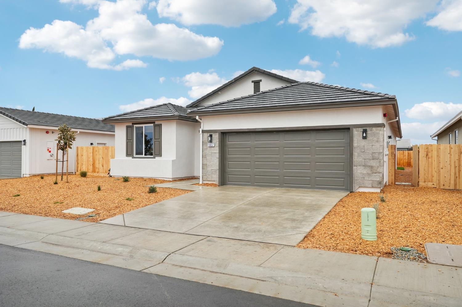 1639 Hansen Ranch Road Olivehurst, CA 95961 - Photo 3 of 33 Photo is of show home. Please see agent for colors, options and upgrades for this homesite.