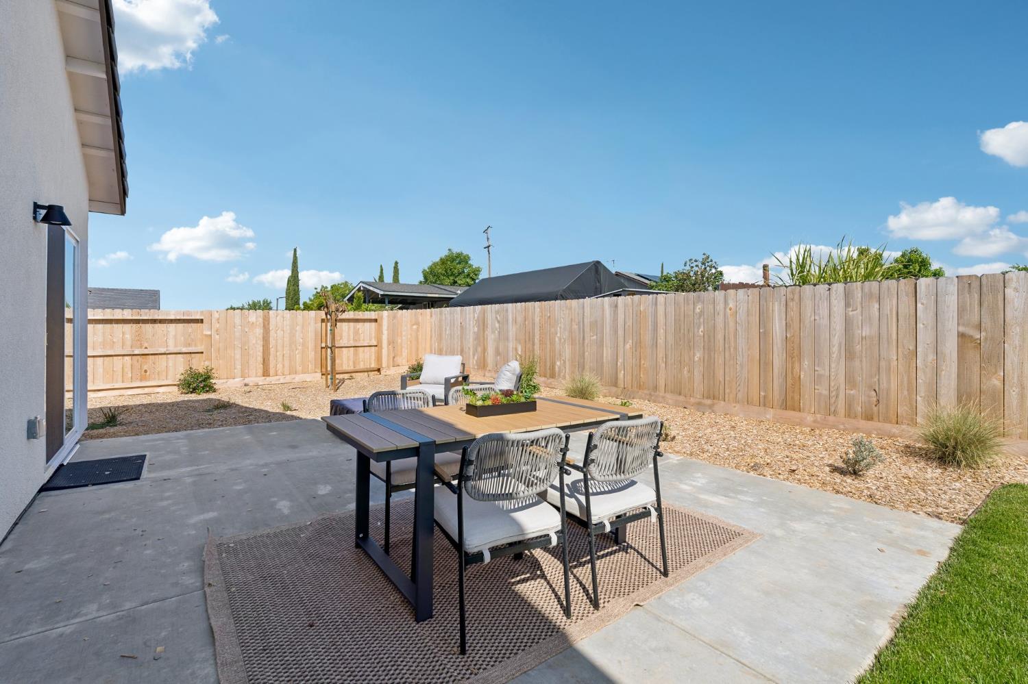 1639 Hansen Ranch Road Olivehurst, CA 95961 - Photo 32 of 35 Photo is of show home. Please see agent for colors, options and upgrades for this homesite.