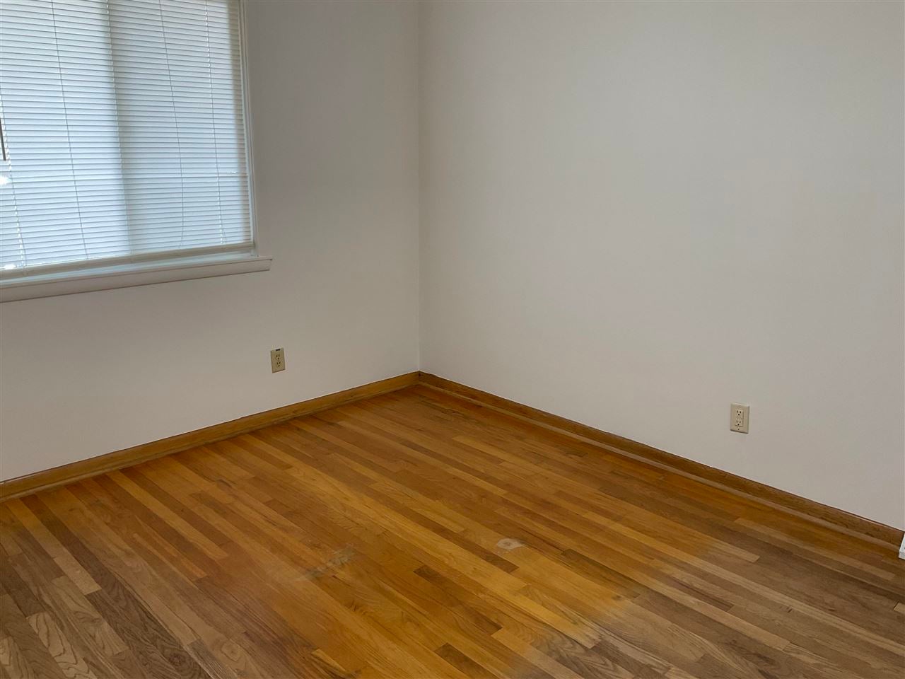 2009 Western Road Iowa City, IA 52240 - Photo 5 of 12 Gallery Image 5