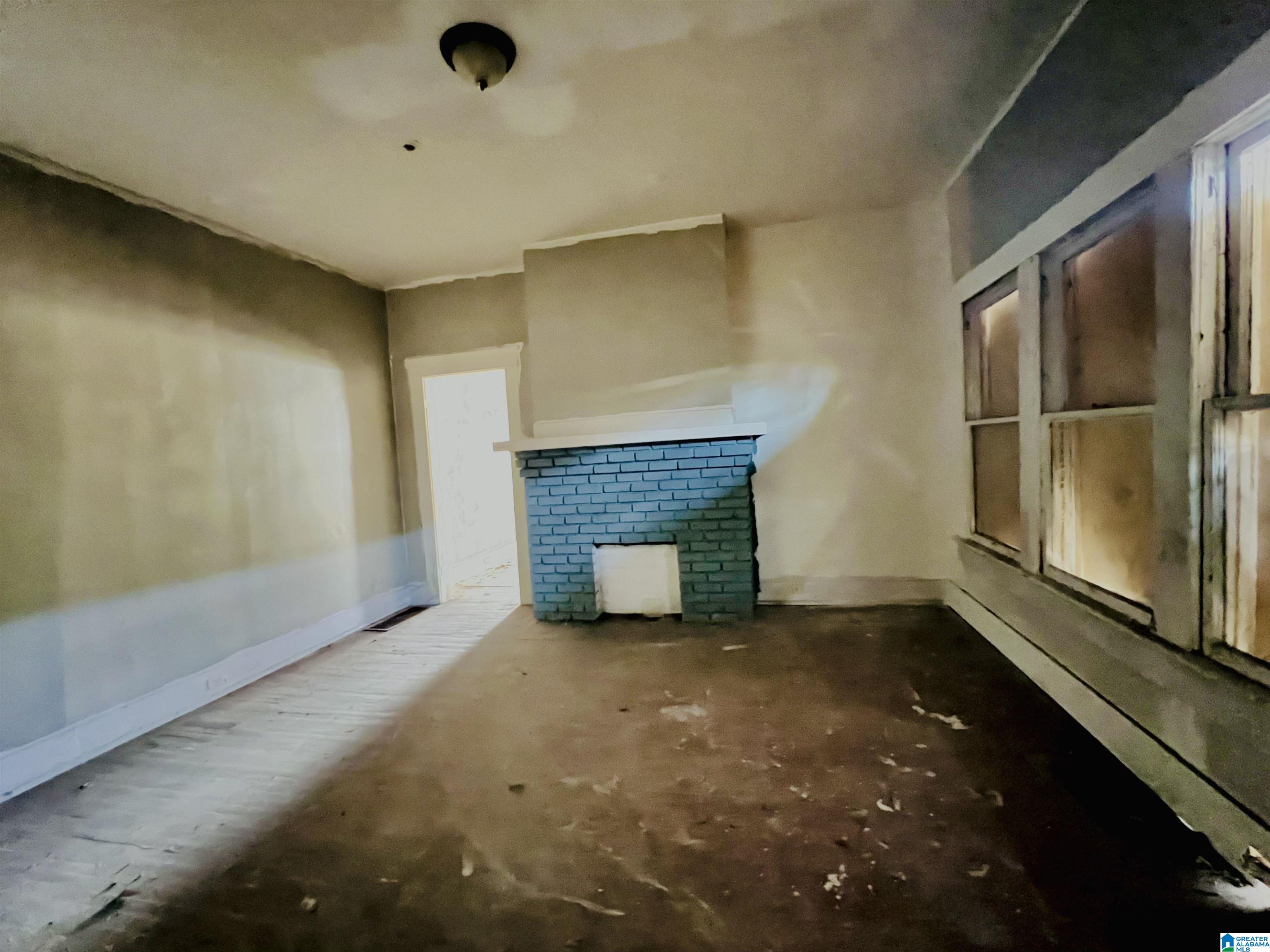 404 12th Street Southwest Birmingham, AL 35211 - Photo 6 of 9