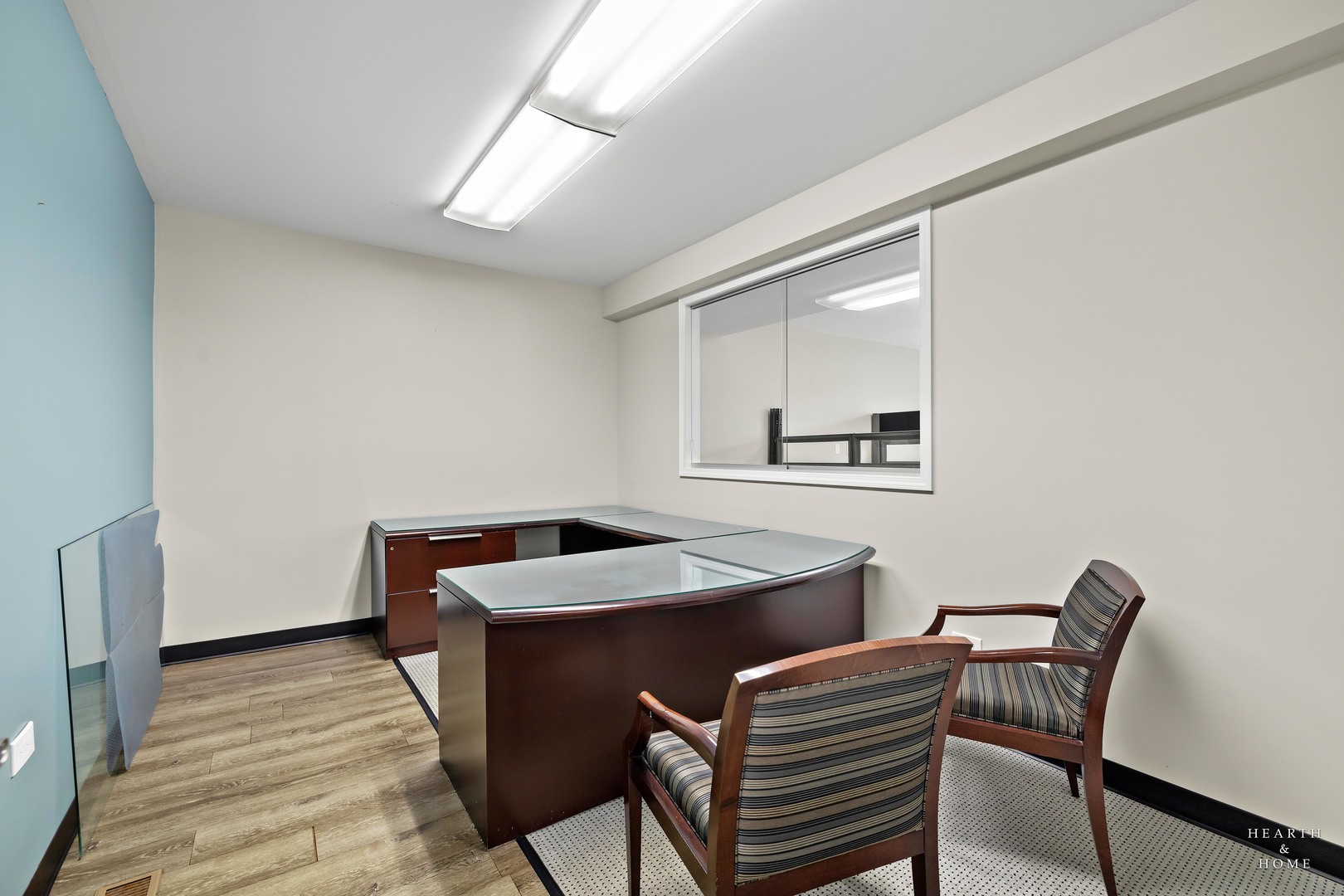 5214 State Rte 31 Crystal Lake, IL 60012 - Photo 9 of 30 a room with a table and chairs