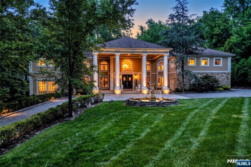 24 Wildwood Road Saddle River, NJ 07458 - Photo 1 of 27