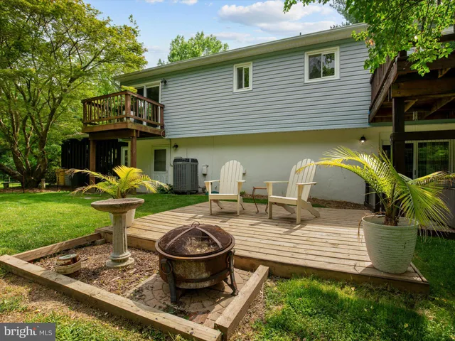 a view of backyard with green space