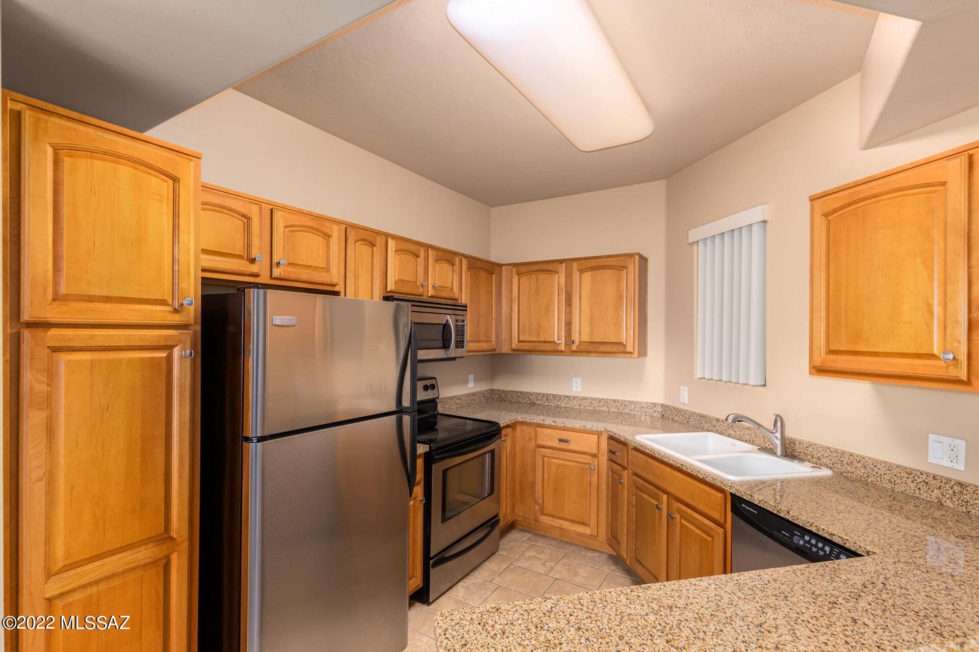 2550 East River Road, Unit 16103 Tucson, AZ 85718 - Photo 2 of 23