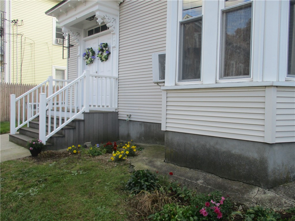 19 Gooding Street Pawtucket, RI 02860 - Photo 6 of 49 Gallery Image 6