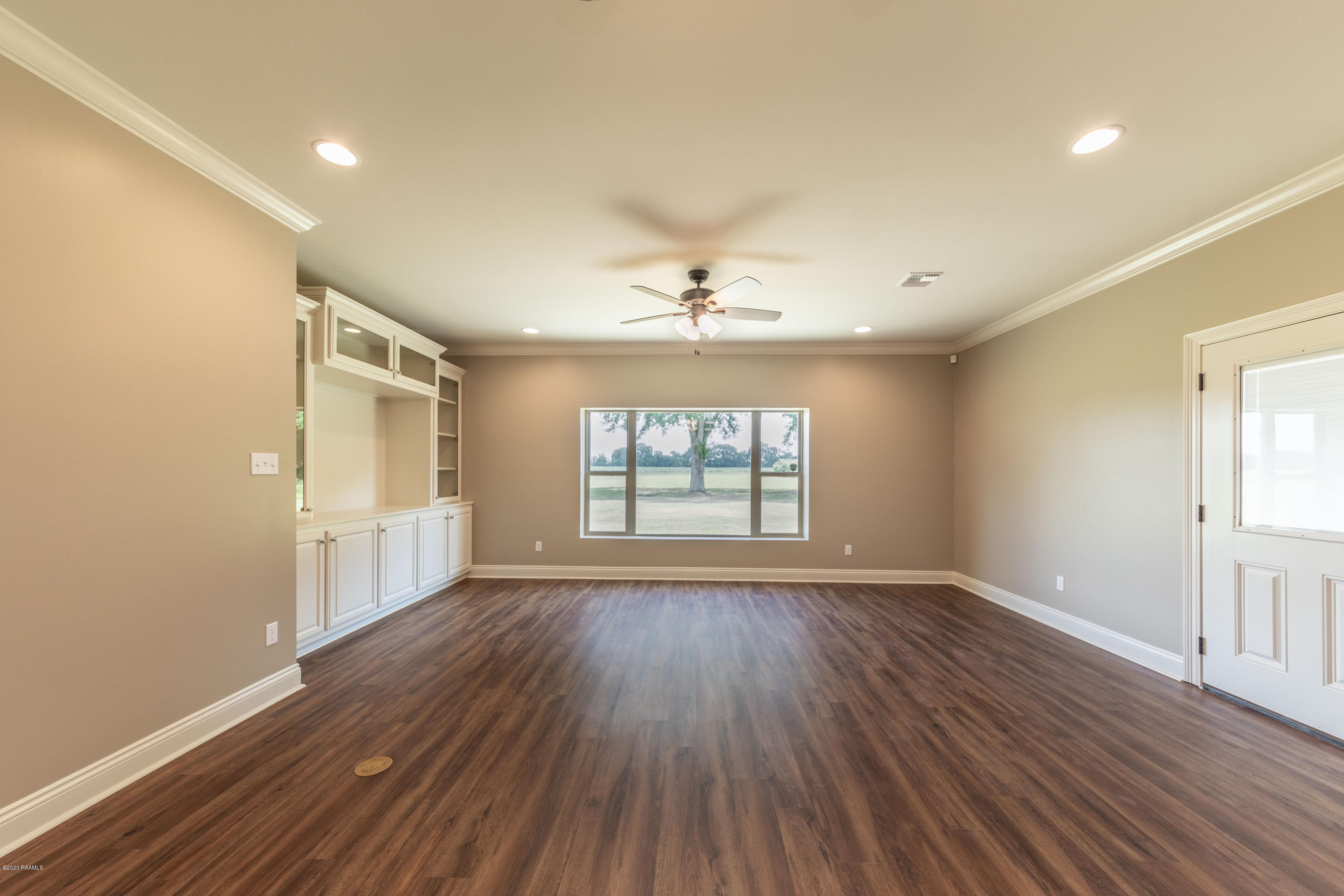 980 Austin Road Youngsville, LA 70592 - Photo 6 of 36 980AustinRetakes-4