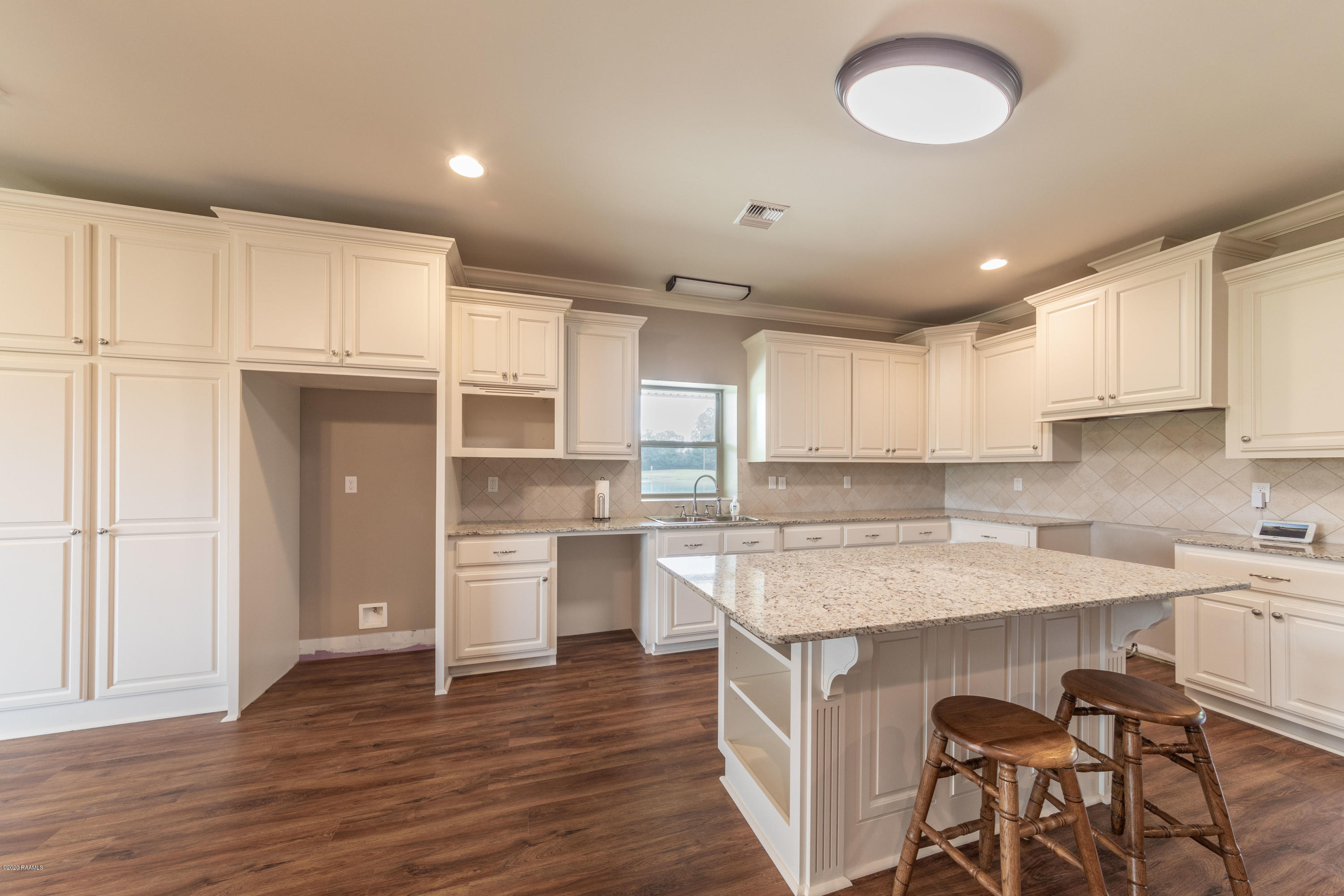 980 Austin Road Youngsville, LA 70592 - Photo 7 of 36 980AustinRetakes-5
