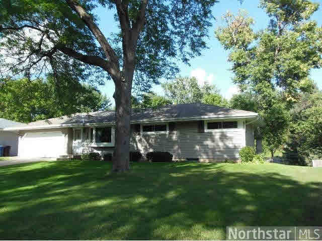 831 Patton Road New Brighton, MN 55112 - Photo 1 of 18 Gallery Image 1