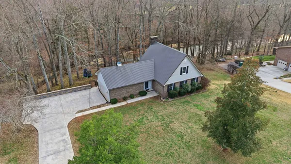 $469,000 | 270 Wood Bluff Road, Winchester, TN 37398