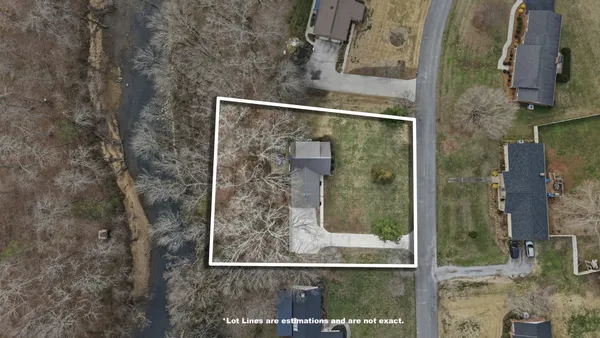 $469,000 | 270 Wood Bluff Road, Winchester, TN 37398