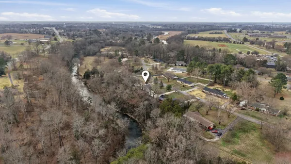 $469,000 | 270 Wood Bluff Road, Winchester, TN 37398