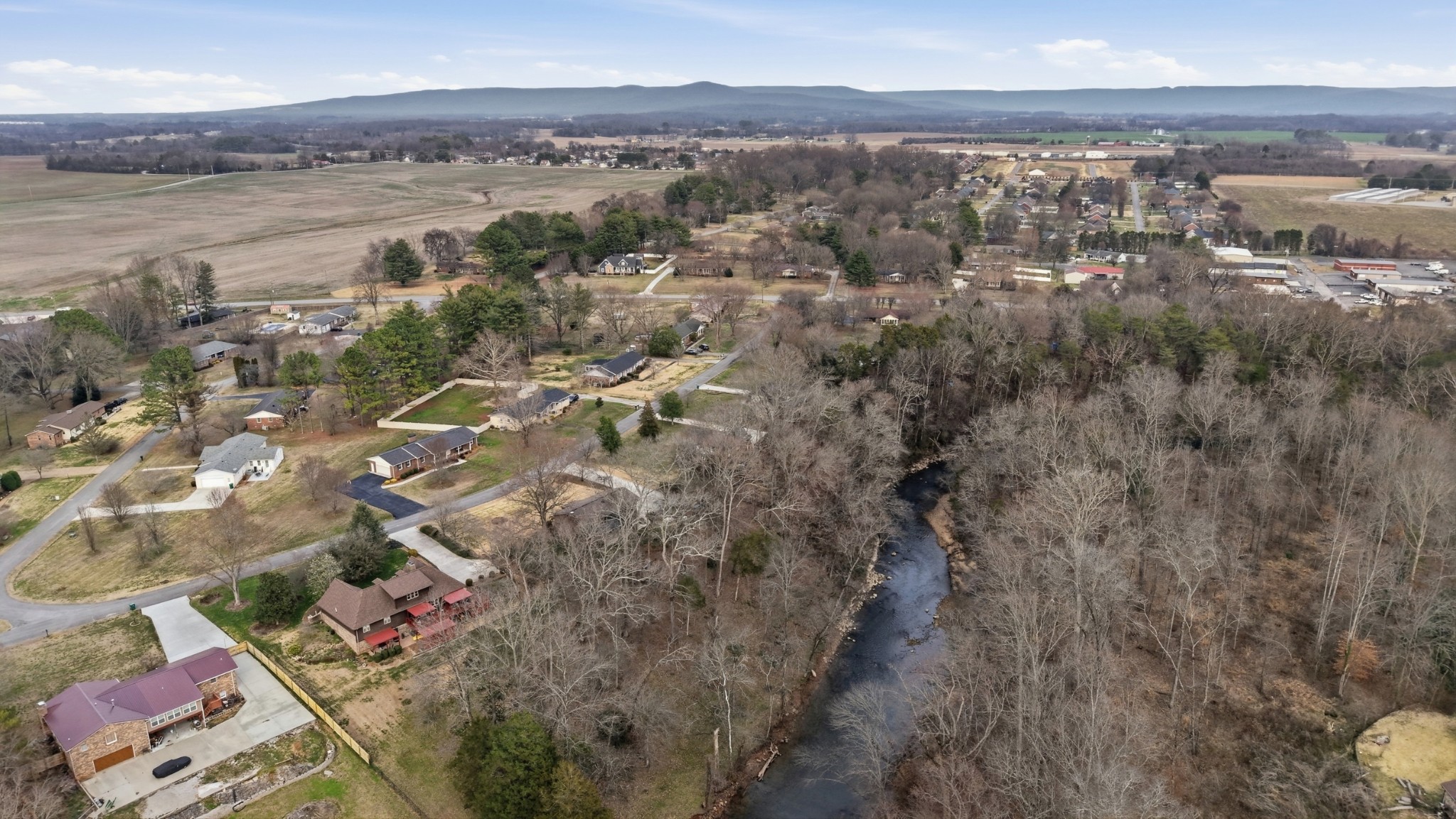 270 Wood Bluff Road Winchester, TN 37398 - Photo 53 of 55 a view of city and ocean