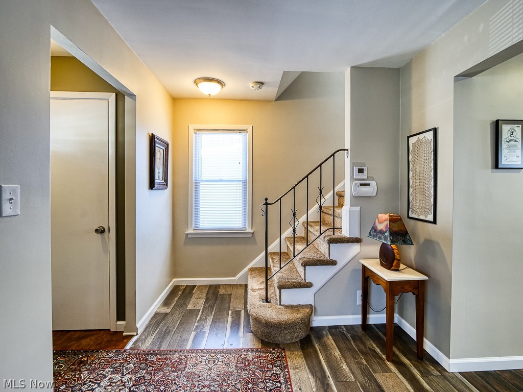 3844 Severn Road Cleveland Heights, OH 44118 - Photo 5 of 35 Foyer entrance includes a coat closet.