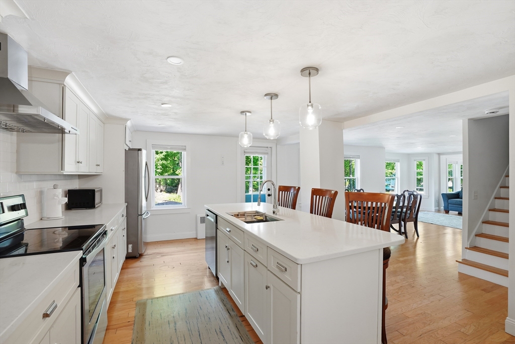 374 First Parish Road, Unit 1 Scituate, MA 02066 - Photo 11 of 27