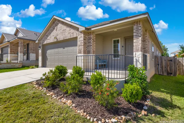 $265,000 | 13927 Borolanite Drive, San Antonio, TX 78253