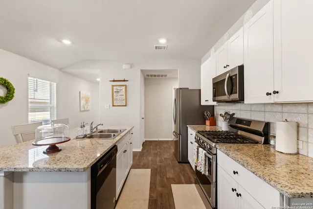 $265,000 | 13927 Borolanite Drive, San Antonio, TX 78253